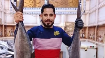 إقبال كثيف للمواطنين على سوق الأسماك في جنوب سيناء لرؤية أسعاره الجديدة